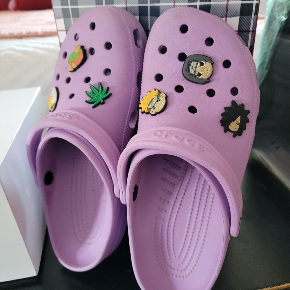 EUC Crocs Classic Clog Nurse Pets Nature Disney Pixar Size 10M 💃💃💃💃💃💃💃💃